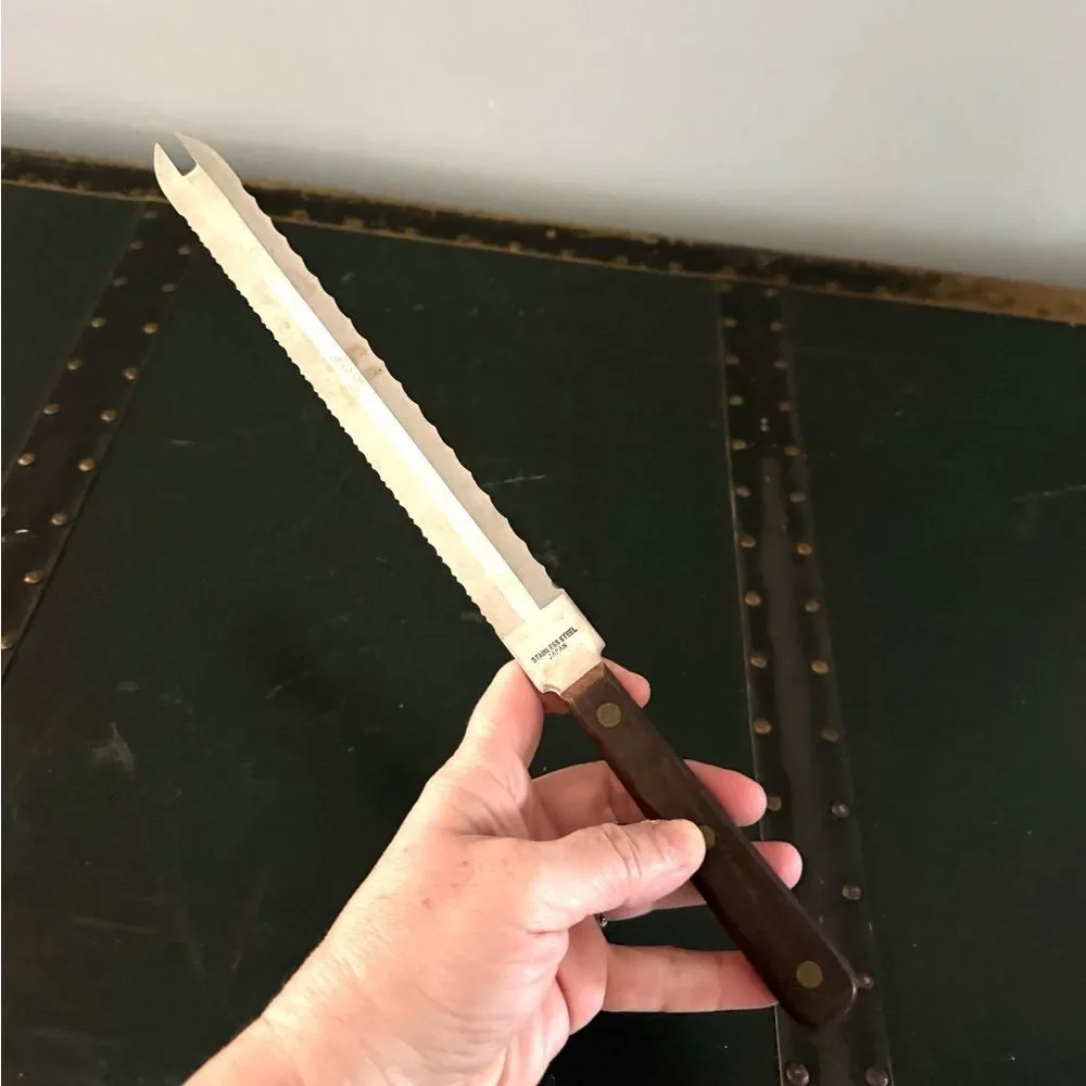 PICAM Amazing Knife Serrated Stainless Steel Wood Handle 9